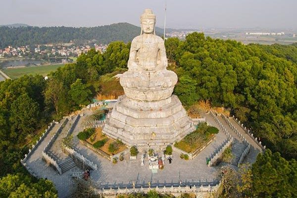 Chùa Phật Tích Bắc Ninh, điểm du lịch văn hóa và tâm linh.